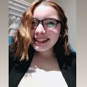 Meet your Posher, Helena